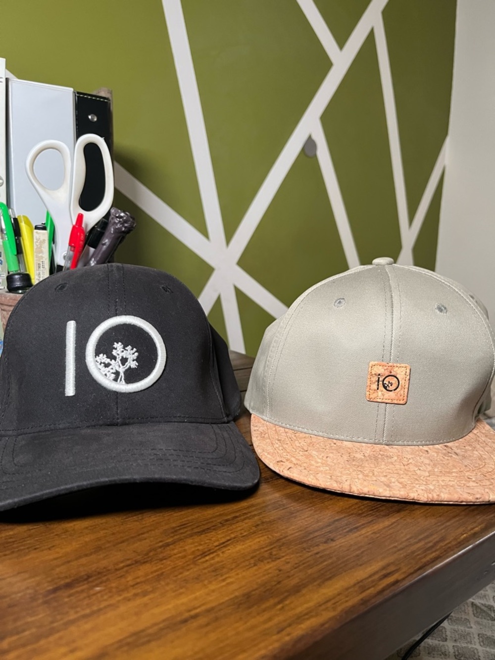 2 Hats Like New